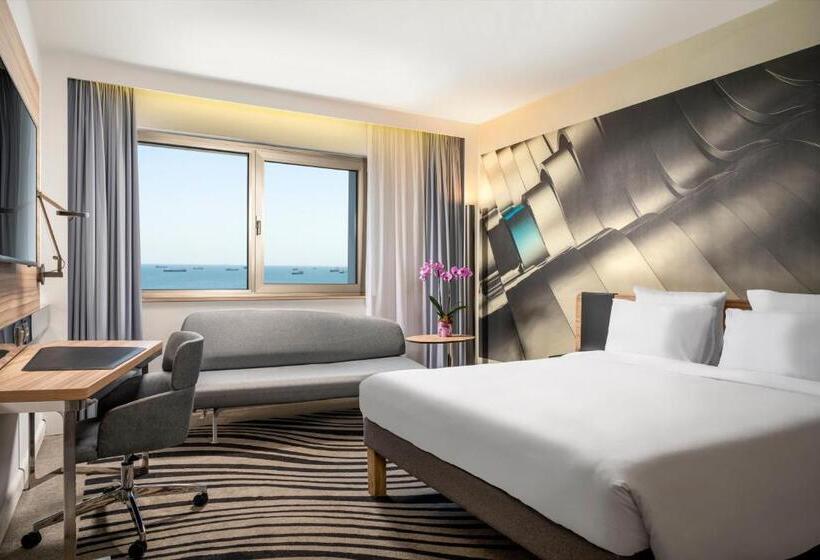 Superior Room, Novotel Istanbul Zeytinburnu
