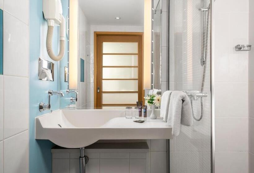 Standard Room, Novotel Istanbul Zeytinburnu