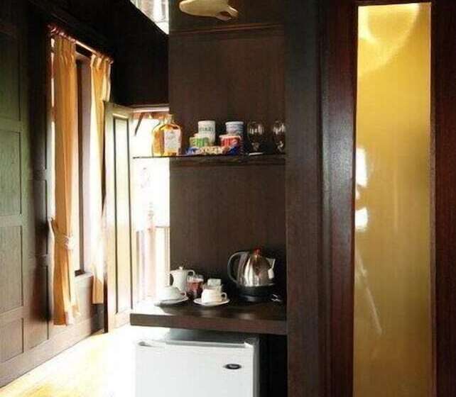 סוויטת ג'וניור, Takolaburi Cultural Resort