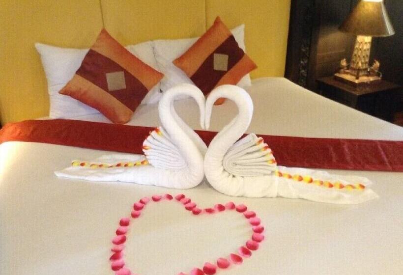 סוויטת ג'וניור, Takolaburi Cultural Resort