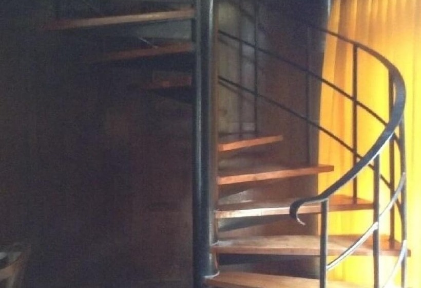 סוויטה משפחתית, Takolaburi Cultural Resort