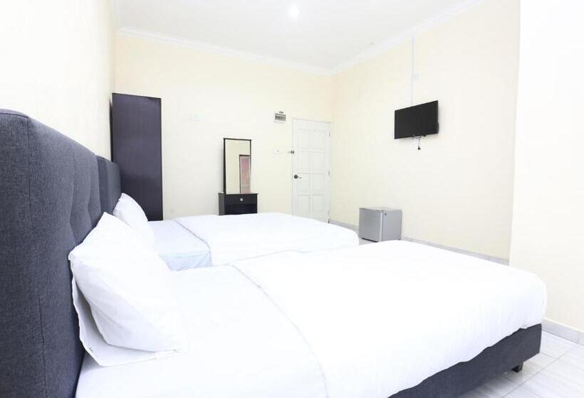 高级三人间, Aloha Chalet