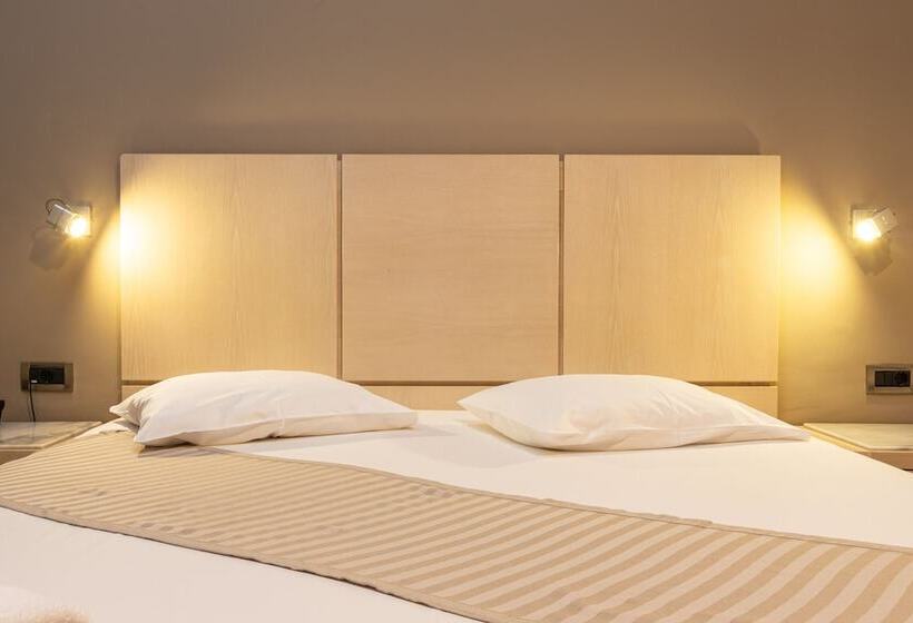 Номер Стандарт Трехместный, Plaza