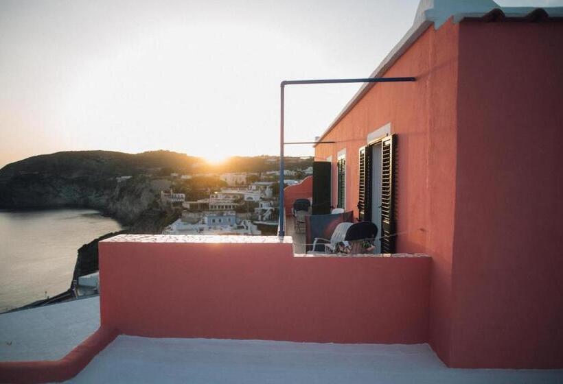 غرفة سوبيريور مطلّة علي البحر, Villa Maria