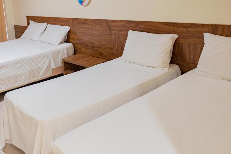 חדר סטנדרט לארבעה, D8 Hotel Express