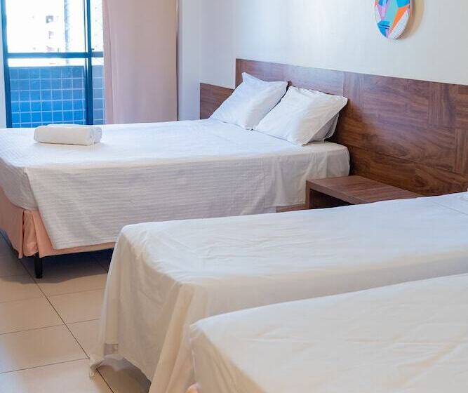 Четырехместный Номер Стандарт, D8 Hotel Express