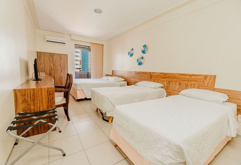 חדר סטנדרט לארבעה, D8 Hotel Express