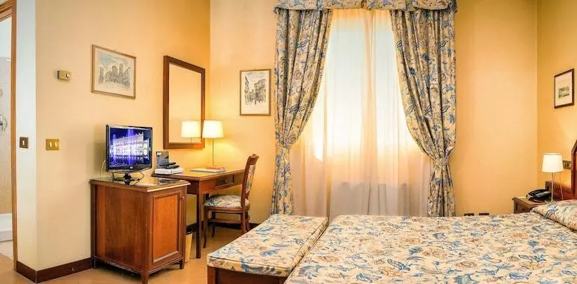 اتاق استاندارد یک نفره, Albergo Reggio