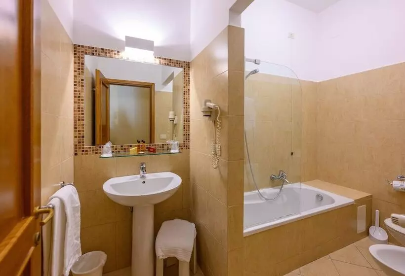 اتاق استاندارد, Albergo Reggio