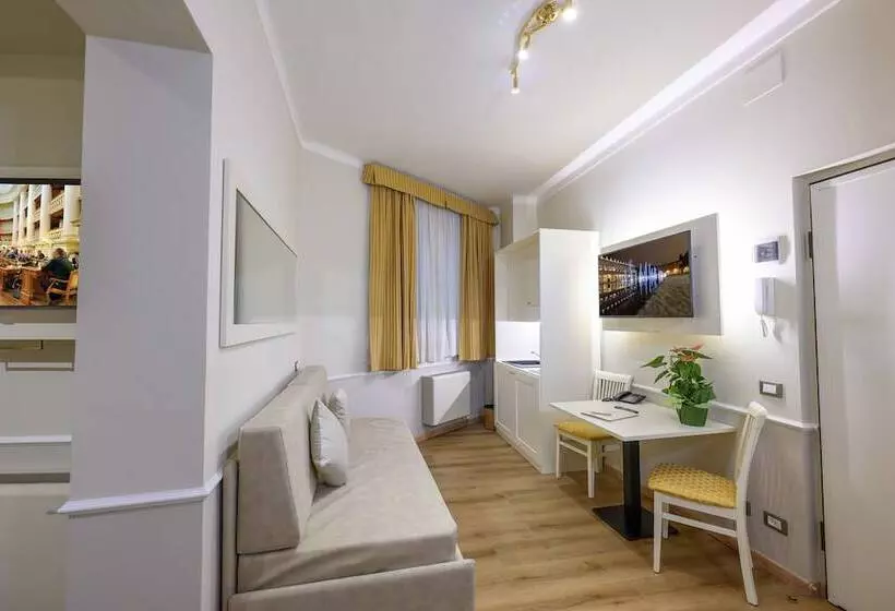 استودیوی استاندارد, Albergo Reggio