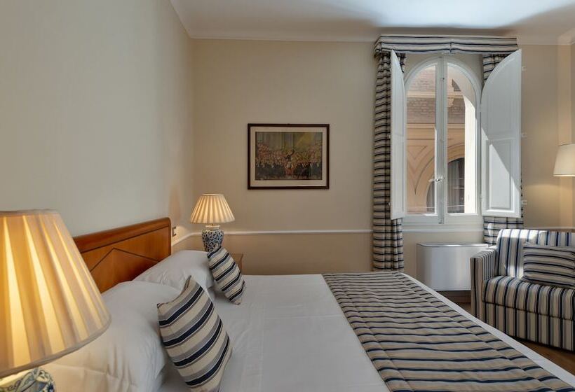 스탠다드 스튜디오, Albergo Reggio