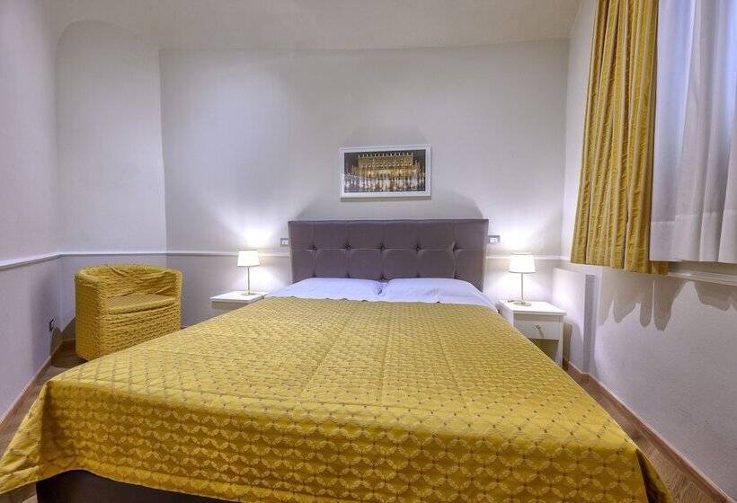 스탠다드 스튜디오, Albergo Reggio