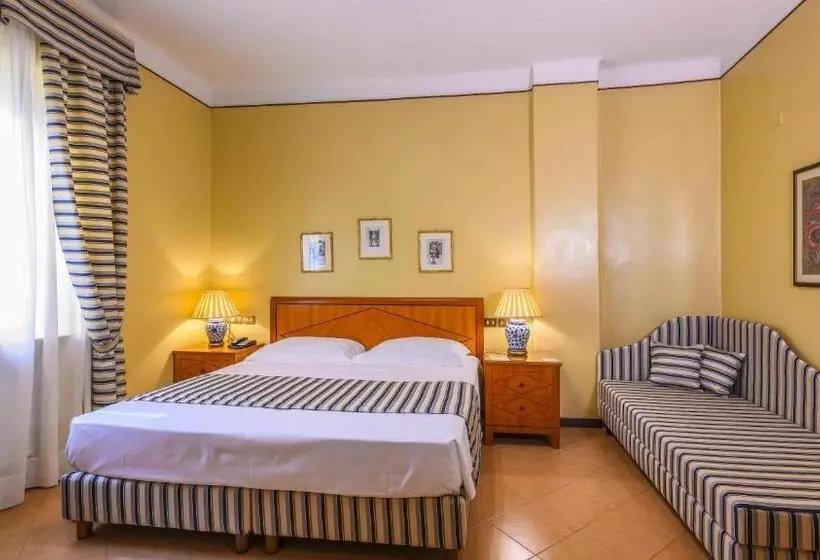 اتاق استاندارد سه نفره, Albergo Reggio