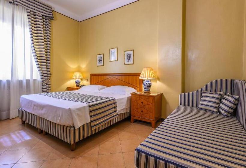 스탠다드 트리플 룸, Albergo Reggio