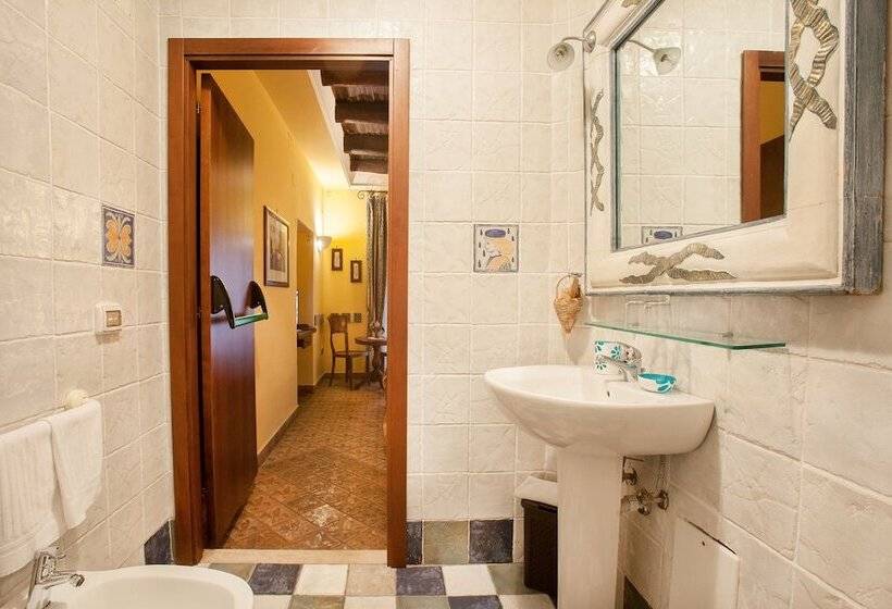 آپارتمان لوکس 1 خوابه, B&b L Alloggio Dei Vassalli