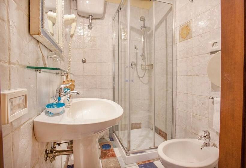 آپارتمان لوکس 1 خوابه, B&b L Alloggio Dei Vassalli