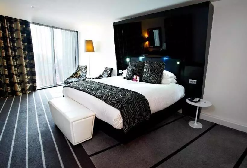 اتاق استاندارد با تخت بزرگ, Crowne Plaza Manchester City Centre, An Ihg