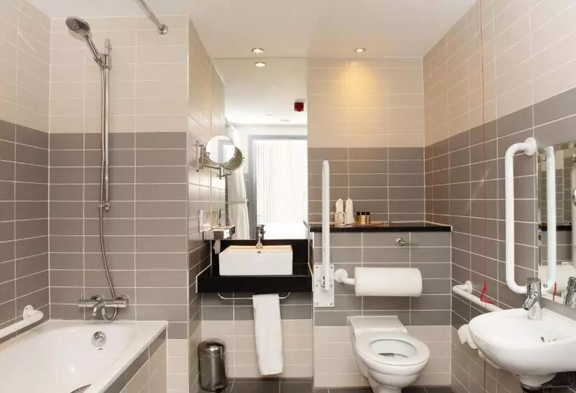 اتاق استاندارد برای معلولان, Crowne Plaza Manchester City Centre, An Ihg