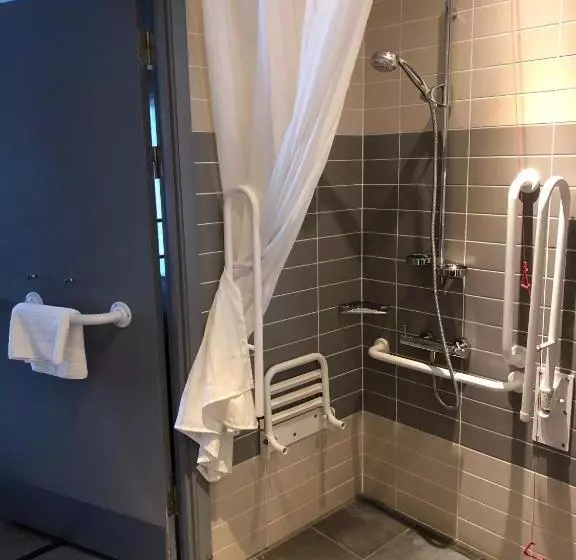اتاق استاندارد برای معلولان, Crowne Plaza Manchester City Centre, An Ihg
