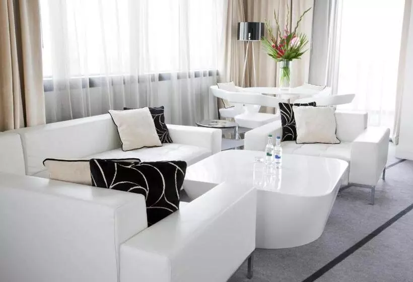 سوئیت پرزیدنت, Crowne Plaza Manchester City Centre, An Ihg