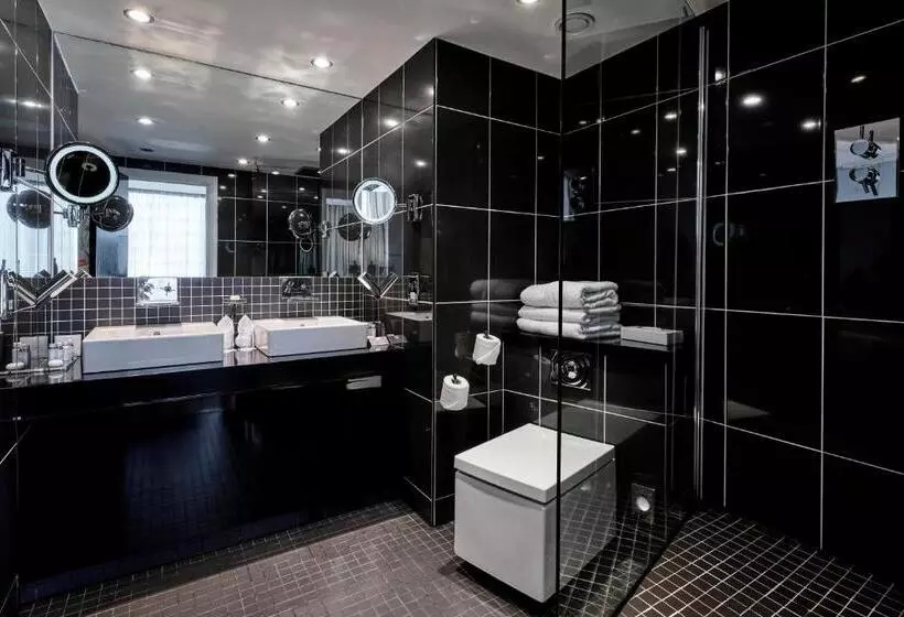 سوئیت پرزیدنت, Crowne Plaza Manchester City Centre, An Ihg