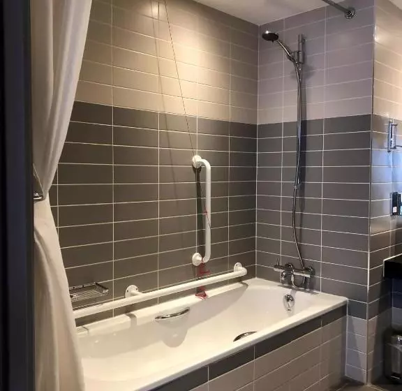 اتاق استاندارد برای معلولان, Crowne Plaza Manchester City Centre, An Ihg