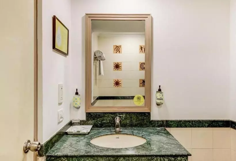 ビジネスルーム, Lemon Tree Hotel, Ahmedabad