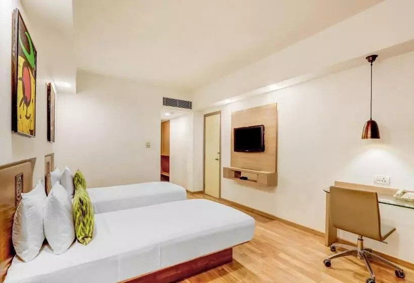 ビジネスルーム, Lemon Tree Hotel, Ahmedabad
