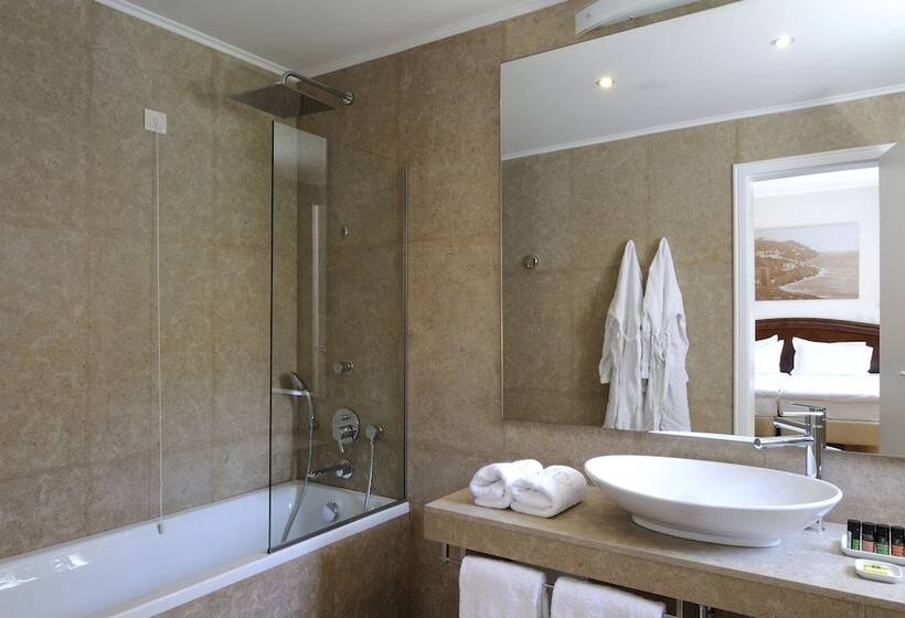 Полулюкс, Leto Hydra