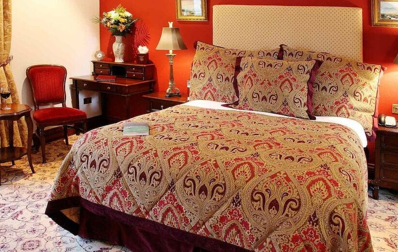 Номер Стандарт, Lough Rynn Castle