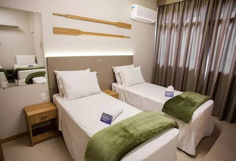 スタンダード４人部屋, Mar De Canasvieiras Hotel E Eventos