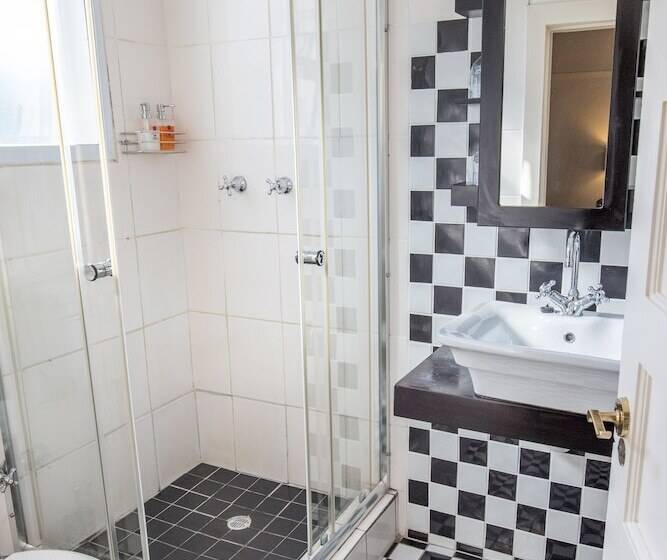 클래식 룸, Montagu Country