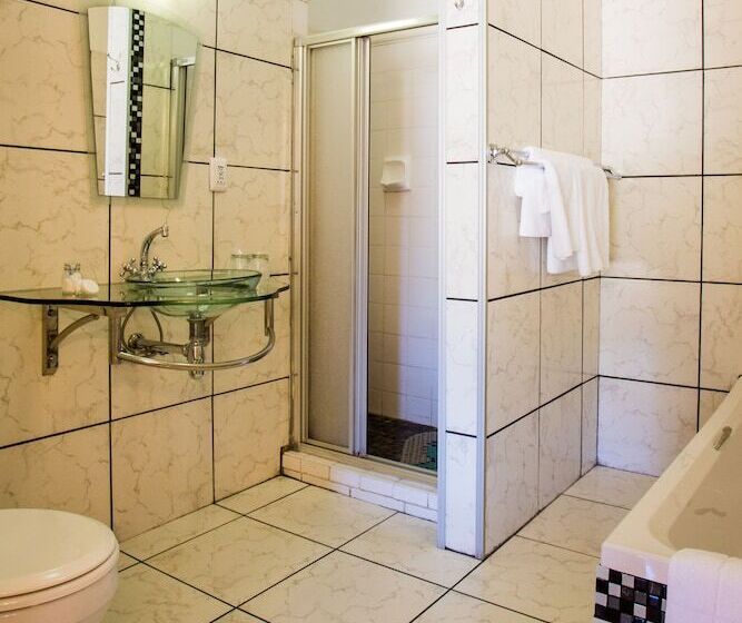 디럭스 룸, Montagu Country