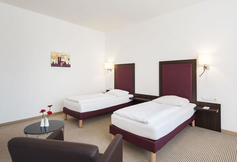 Номер Стандарт, Premier Inn München City Ost
