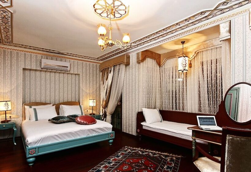 سوییت جونیور, Niles Istanbul