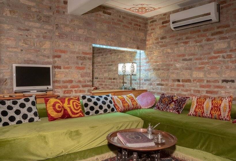 メゾネットスイート, Niles Istanbul