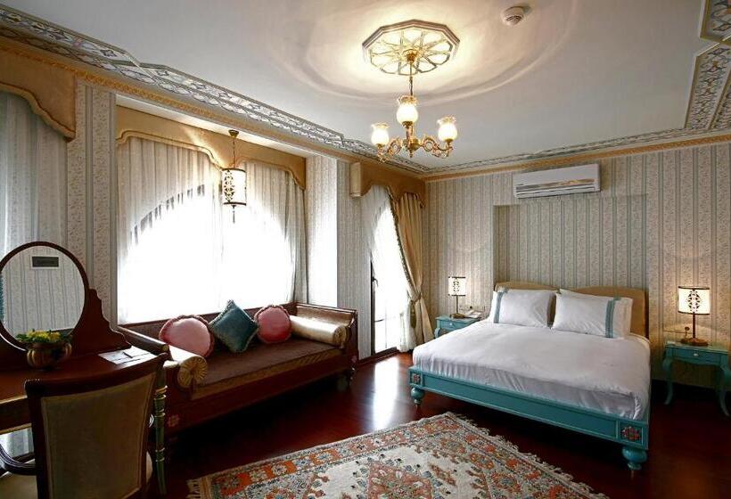 سوییت جونیور, Niles Istanbul