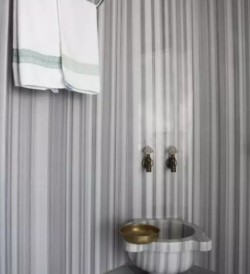 Ullakkosviitti, Niles Istanbul
