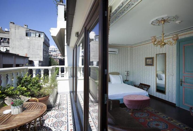 سوئیت پنت هاوس, Niles Istanbul