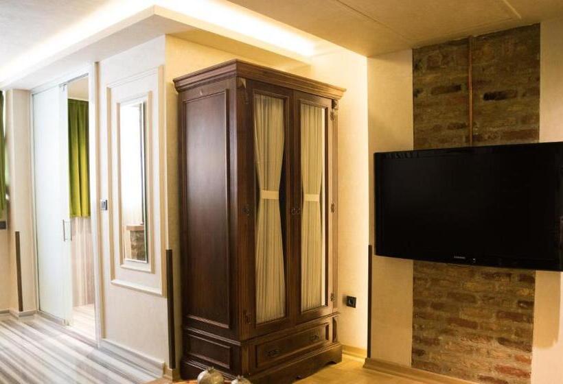 سوییت دوبلکس, Niles Istanbul