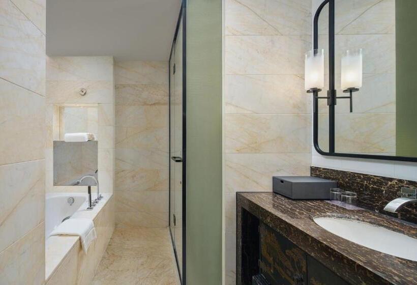 프리미엄 스위트, Sheraton Shanghai Pudong Riverside