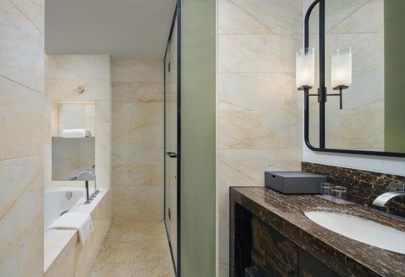 프리미엄 스위트, Sheraton Shanghai Pudong Riverside