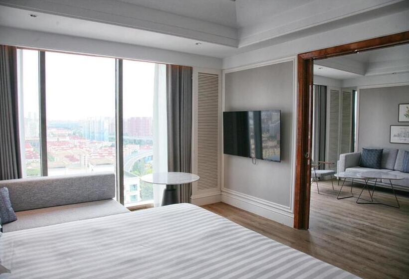프리미엄 스위트, Sheraton Shanghai Pudong Riverside
