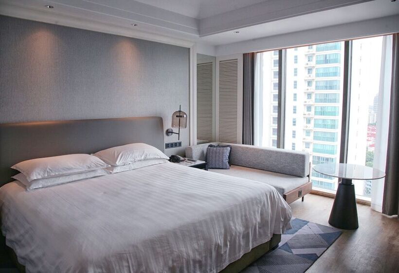 프리미엄 스위트, Sheraton Shanghai Pudong Riverside