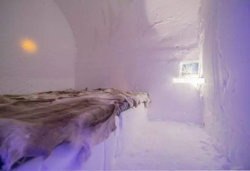 اتاق خانوادگی, Sorrisniva Igloo