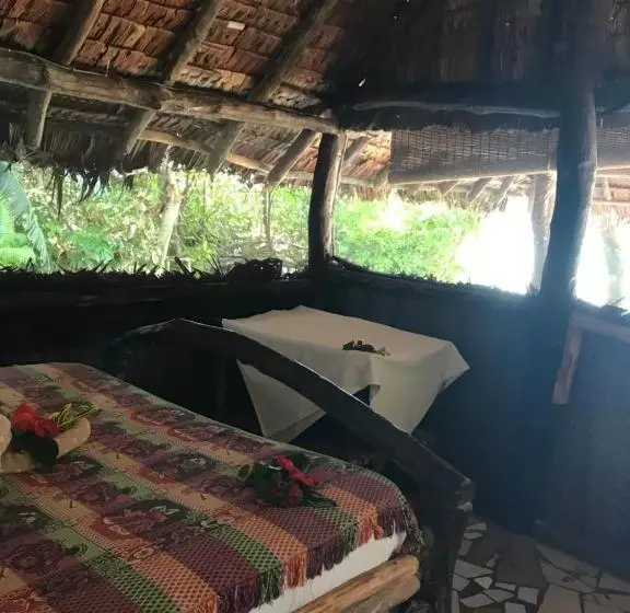 スタンダードバンガロー, Tranquility Island Eco Dive Resort