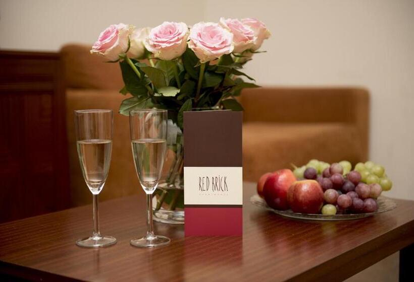 Lejlighed 1 Soveværelse, Red Brick Apartments