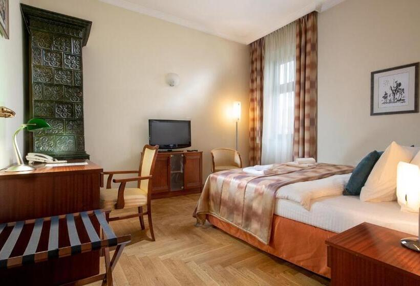 Lejlighed 1 Soveværelse, Red Brick Apartments