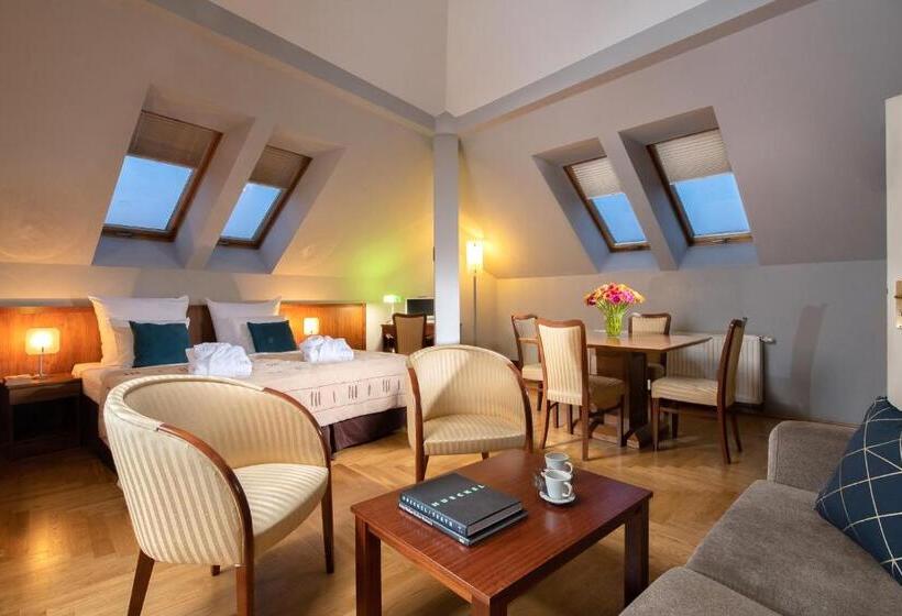 Deluxe Lejlighed 1 Soveværelse, Red Brick Apartments