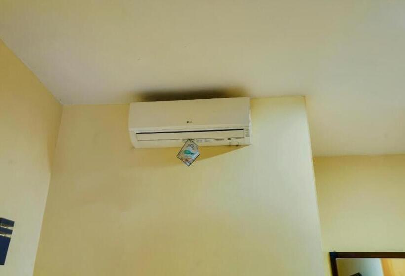 חדר דלוקס, Reddoorz Syariah Near Citimall Prabumulih